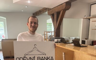 Děkujeme za červenec plný podpory: Přijali jsme úctyhodných 6 812 kg oblečení!